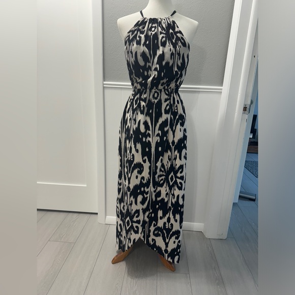 Athleta Dresses & Skirts - Athleta Black and White Halter Neck Maxi Sundress Size Small